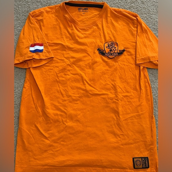 Holland Collection Men’s Small Dutch Logo T Shirt - Picture 10 of 10